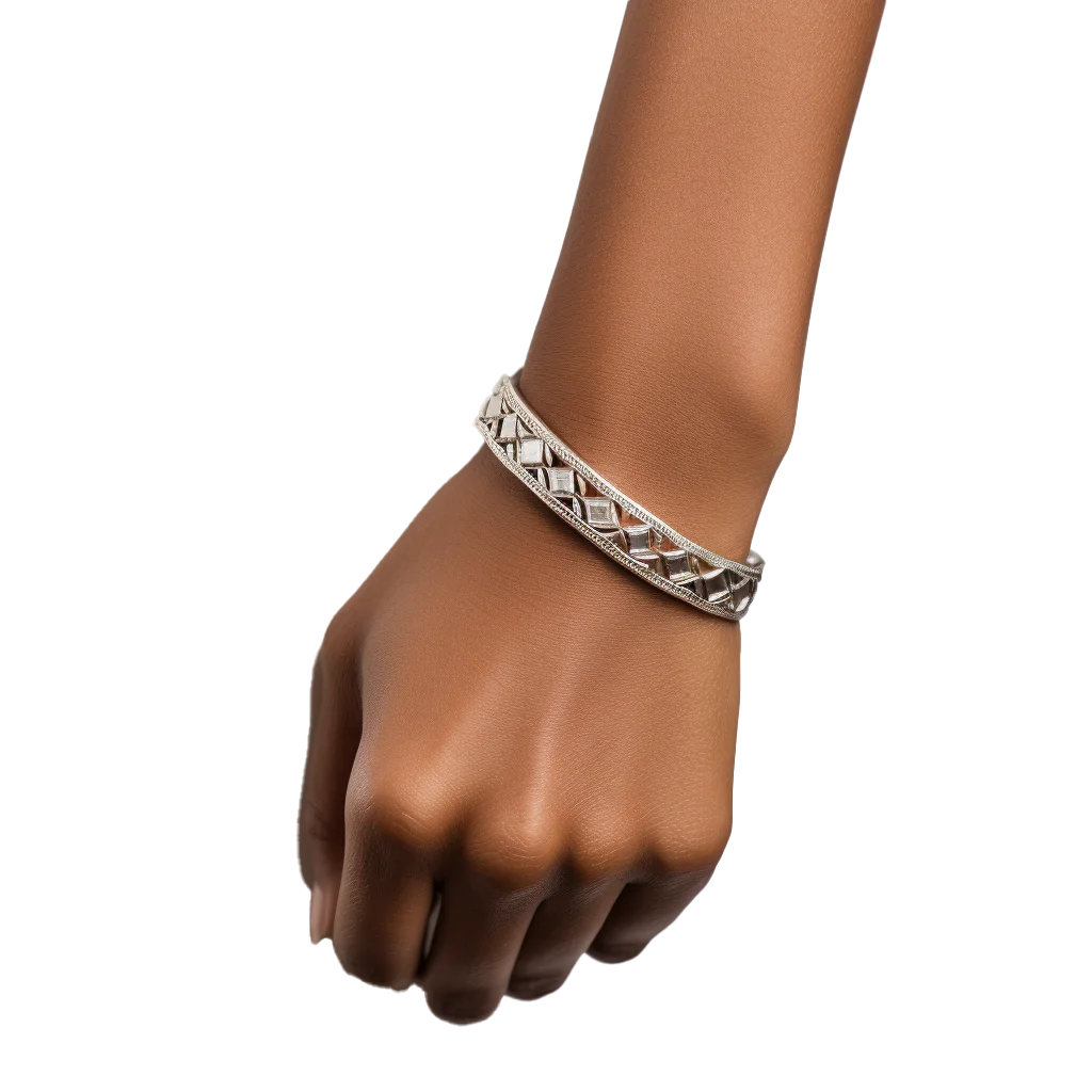 Men Silver Cuban Link Chain Bracelet On Wrist Free PNG